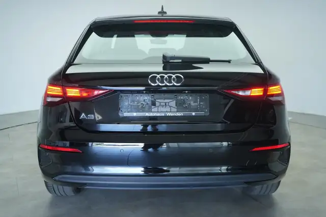 Audi A3 view 4