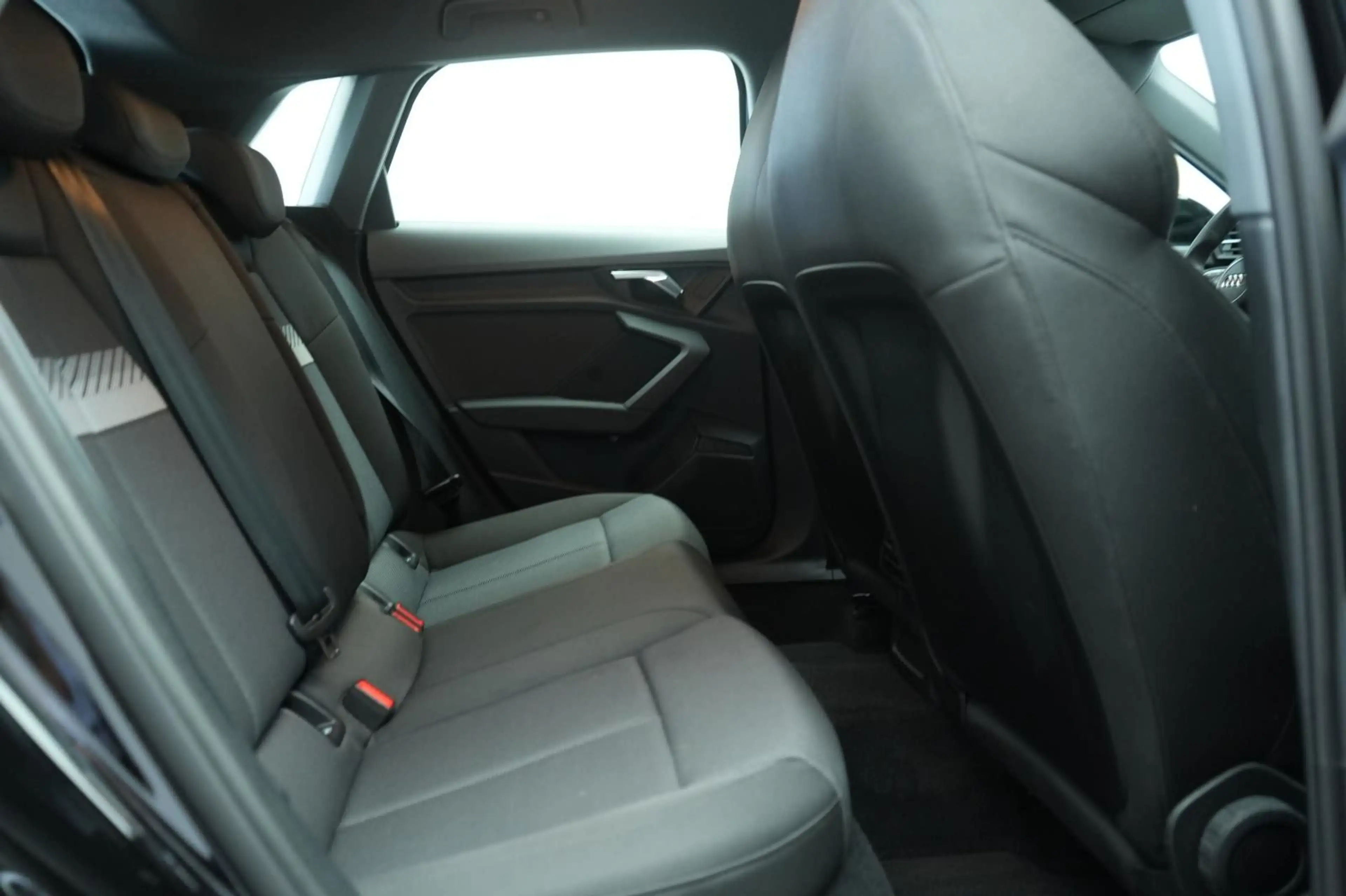 Audi A3 35 TFSI Sportback LED/Lane/Virtual/Tempomat — photo 15