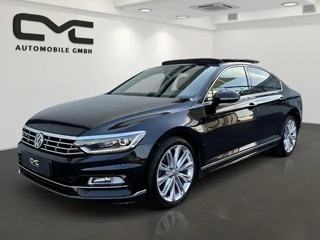 Volkswagen Passat R-Line/ACC/DCC/PANO/EH/Virtual/Memory/TWT/Keyless