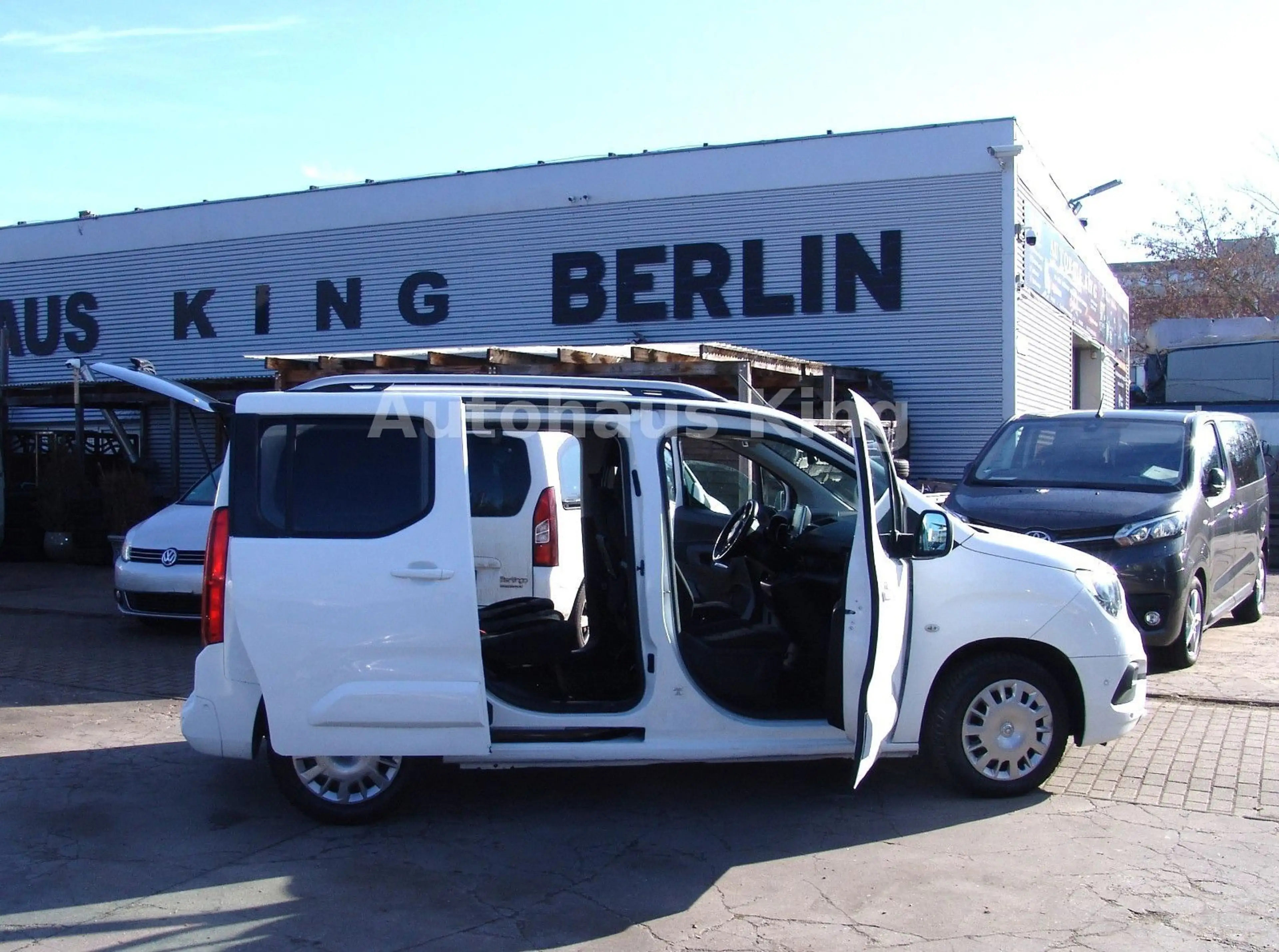 Opel Combo Life E Edition-AUTOM/NAVI — photo 3