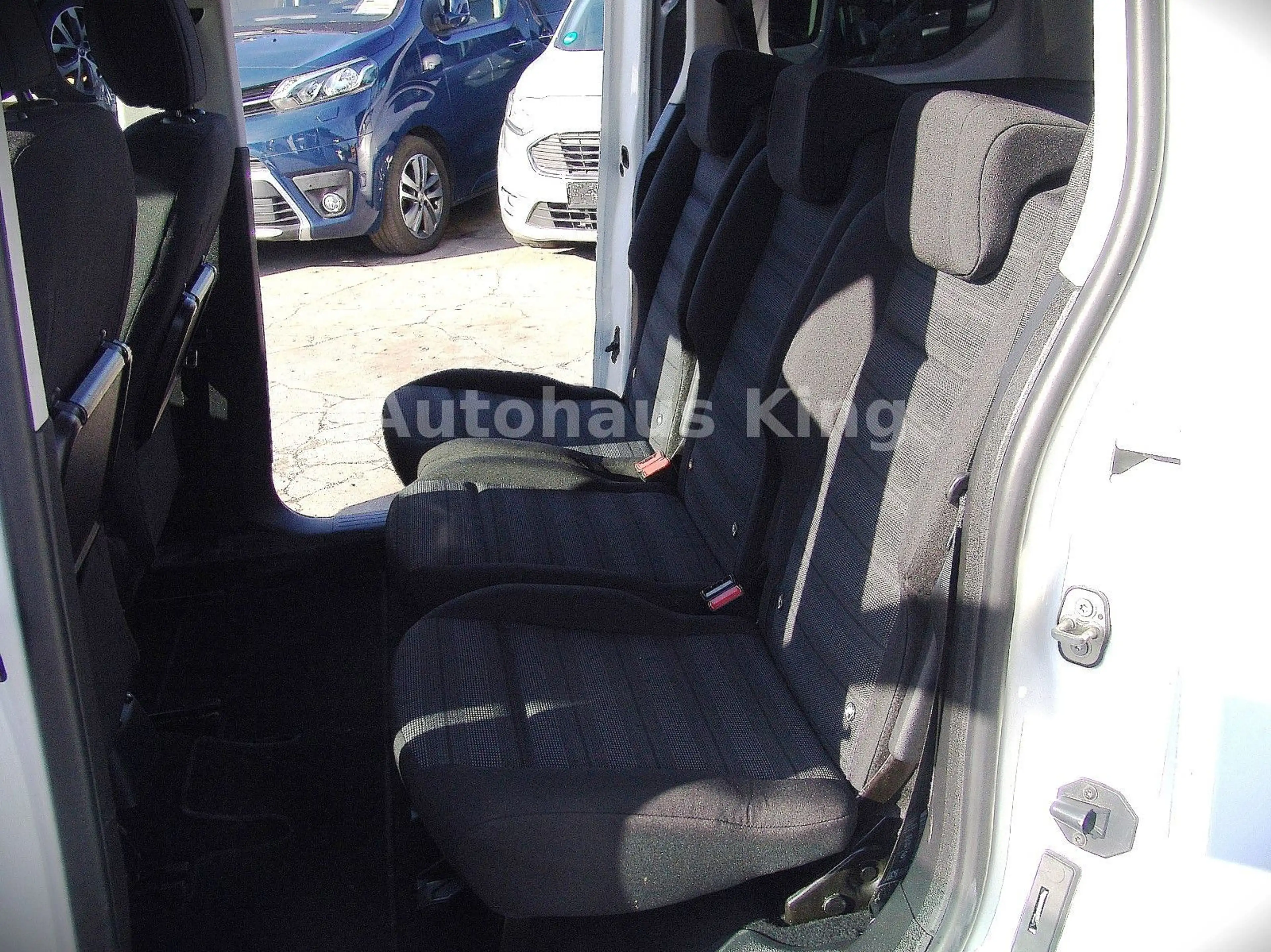 Opel Combo Life E Edition-AUTOM/NAVI — photo 10