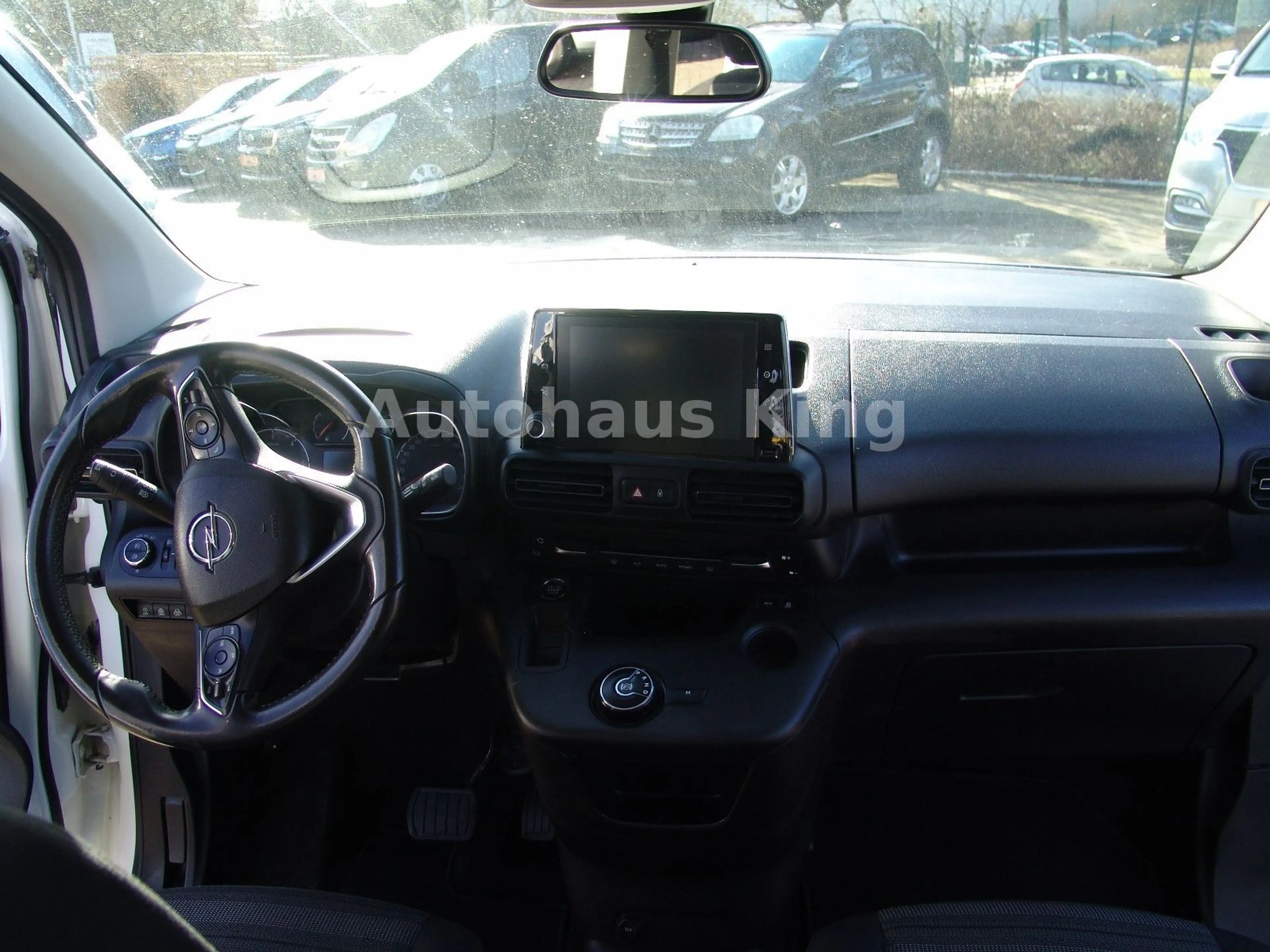 Opel Combo Life E Edition-AUTOM/NAVI — photo 4