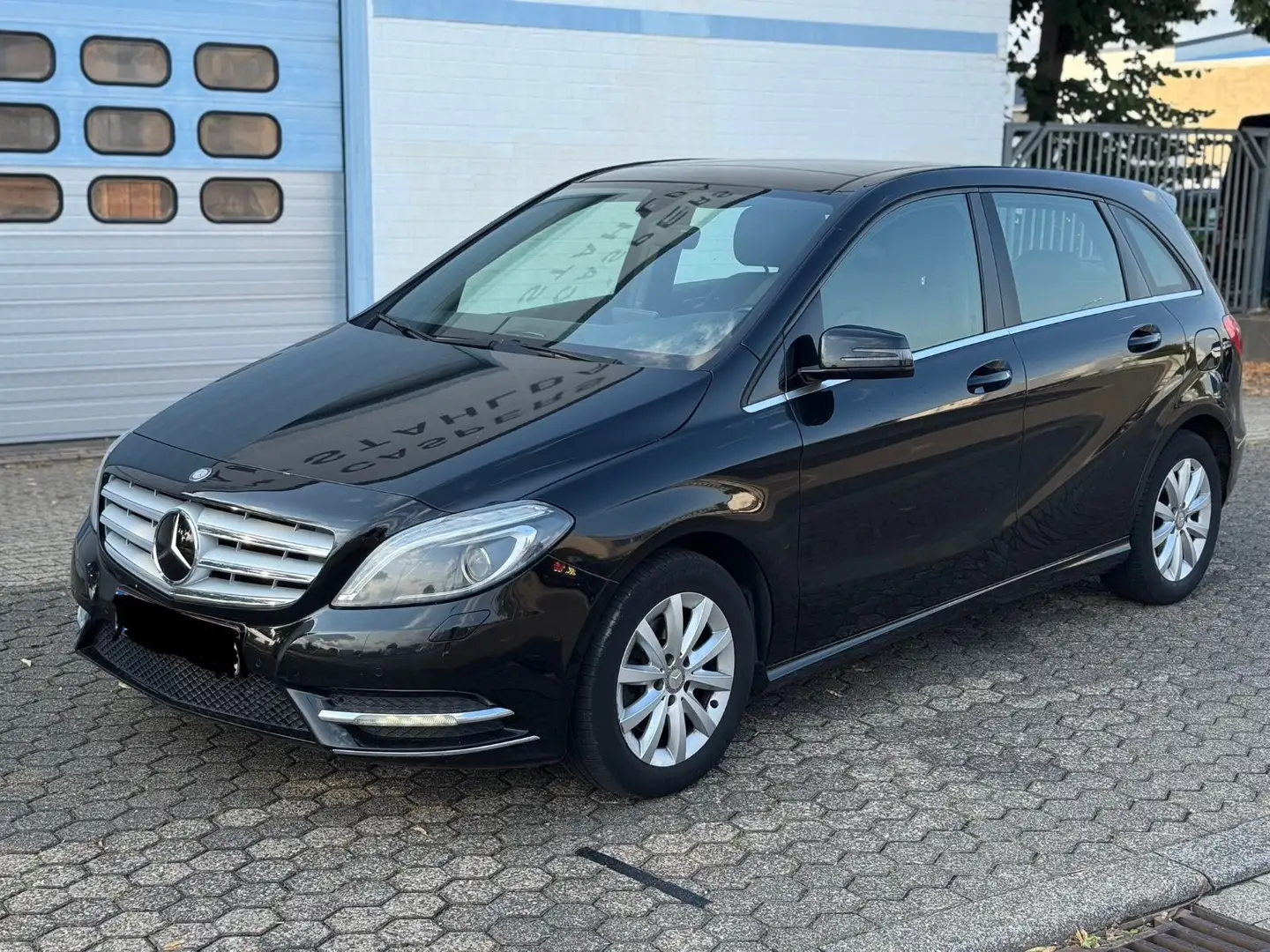 Mercedes-Benz B 200 CDI/Pano/Navi/Kamera/SHZ/Leder Noir - 1
