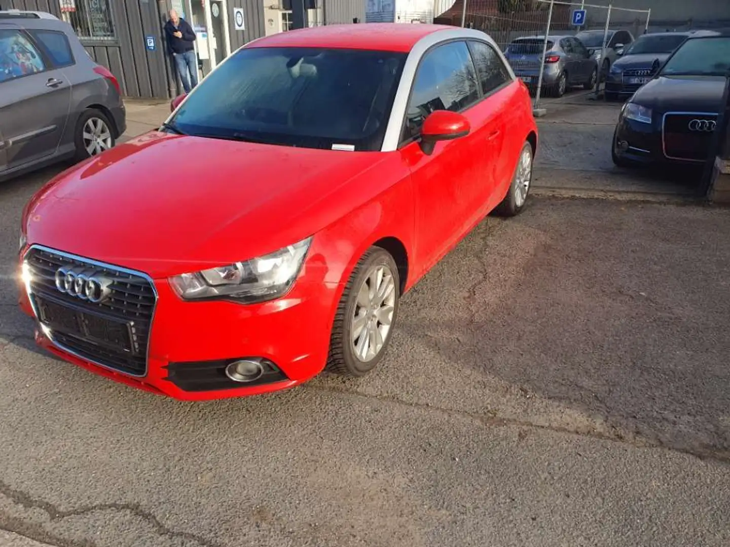 Audi A1 1.2 TFSI AMBITION Rojo - 2