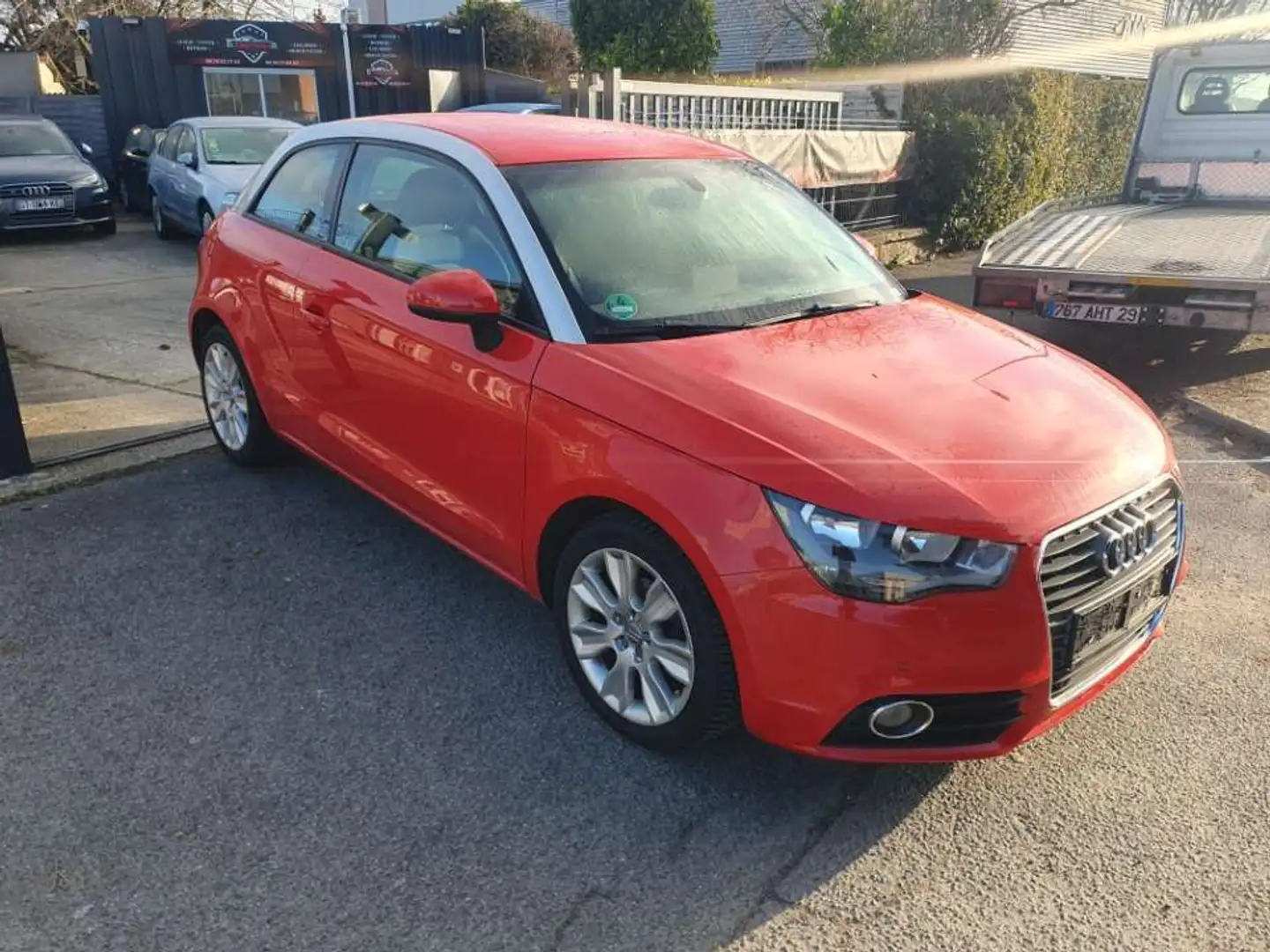 Audi A1 1.2 TFSI AMBITION Rouge - 1