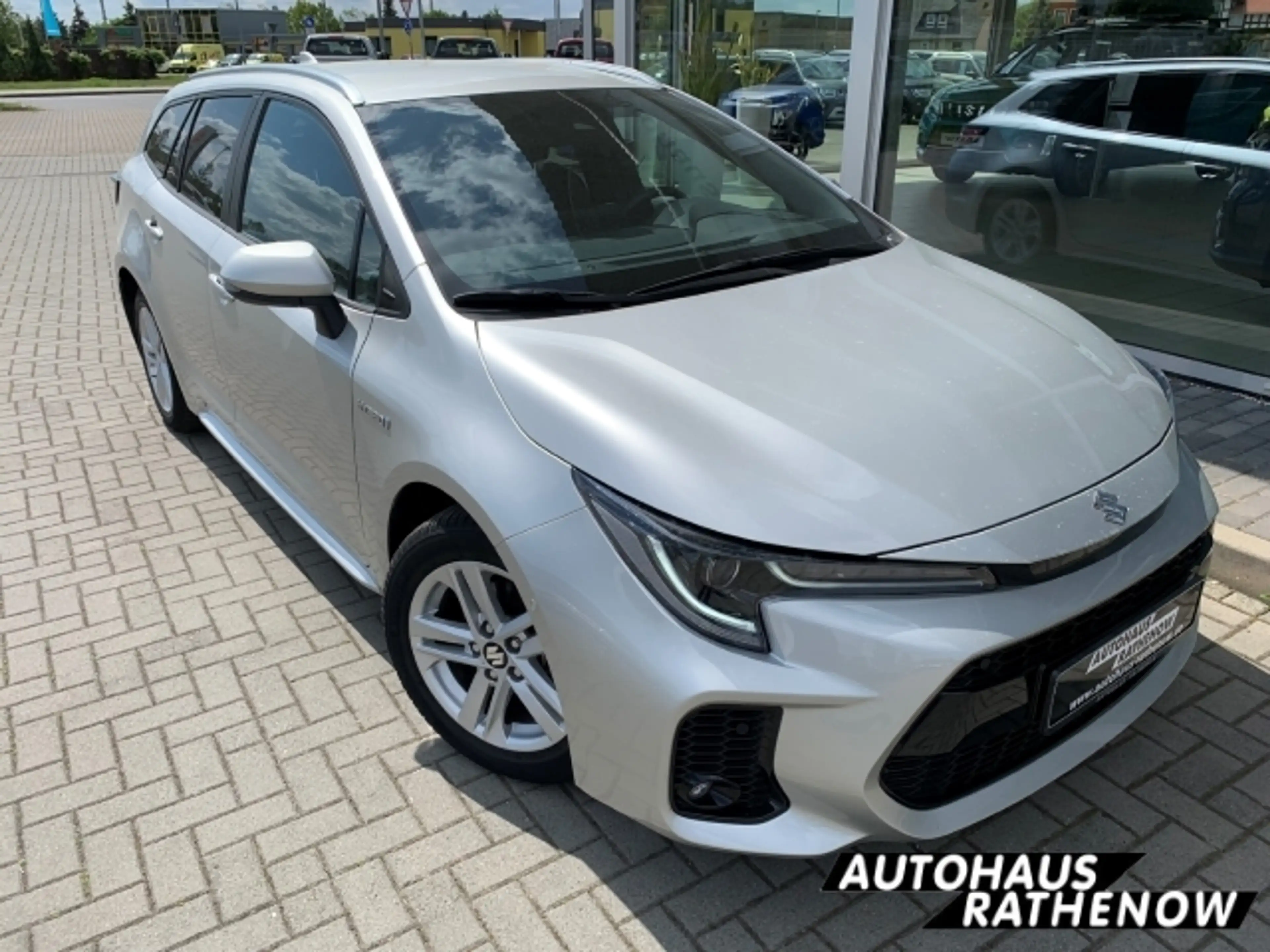 Suzuki Swace 1.8 HYBRID CVT Comfort+ ab 3,99% eff. digitales Co — photo 6