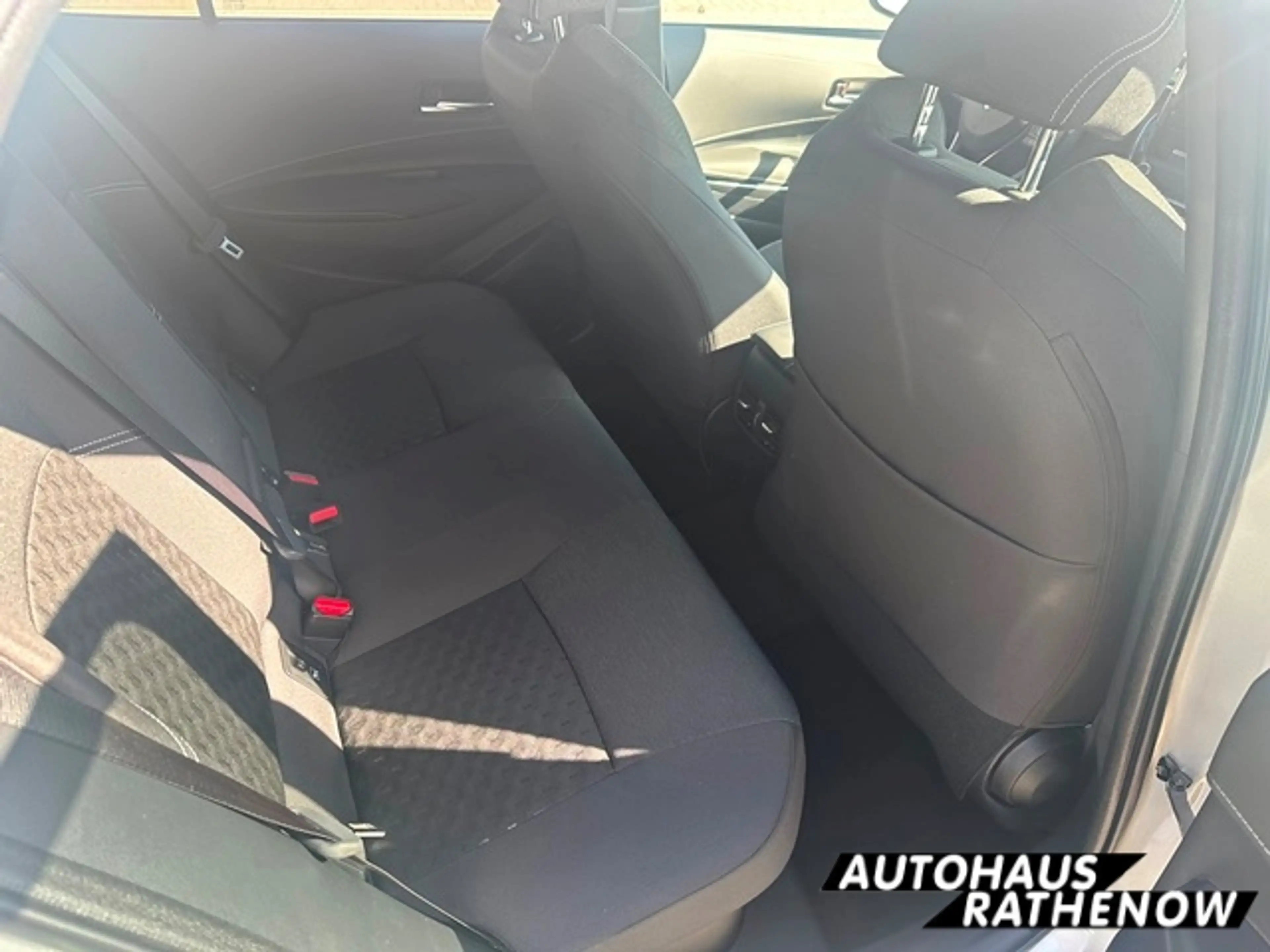 Suzuki Swace 1.8 HYBRID CVT Comfort+ ab 3,99% eff. digitales Co — photo 11