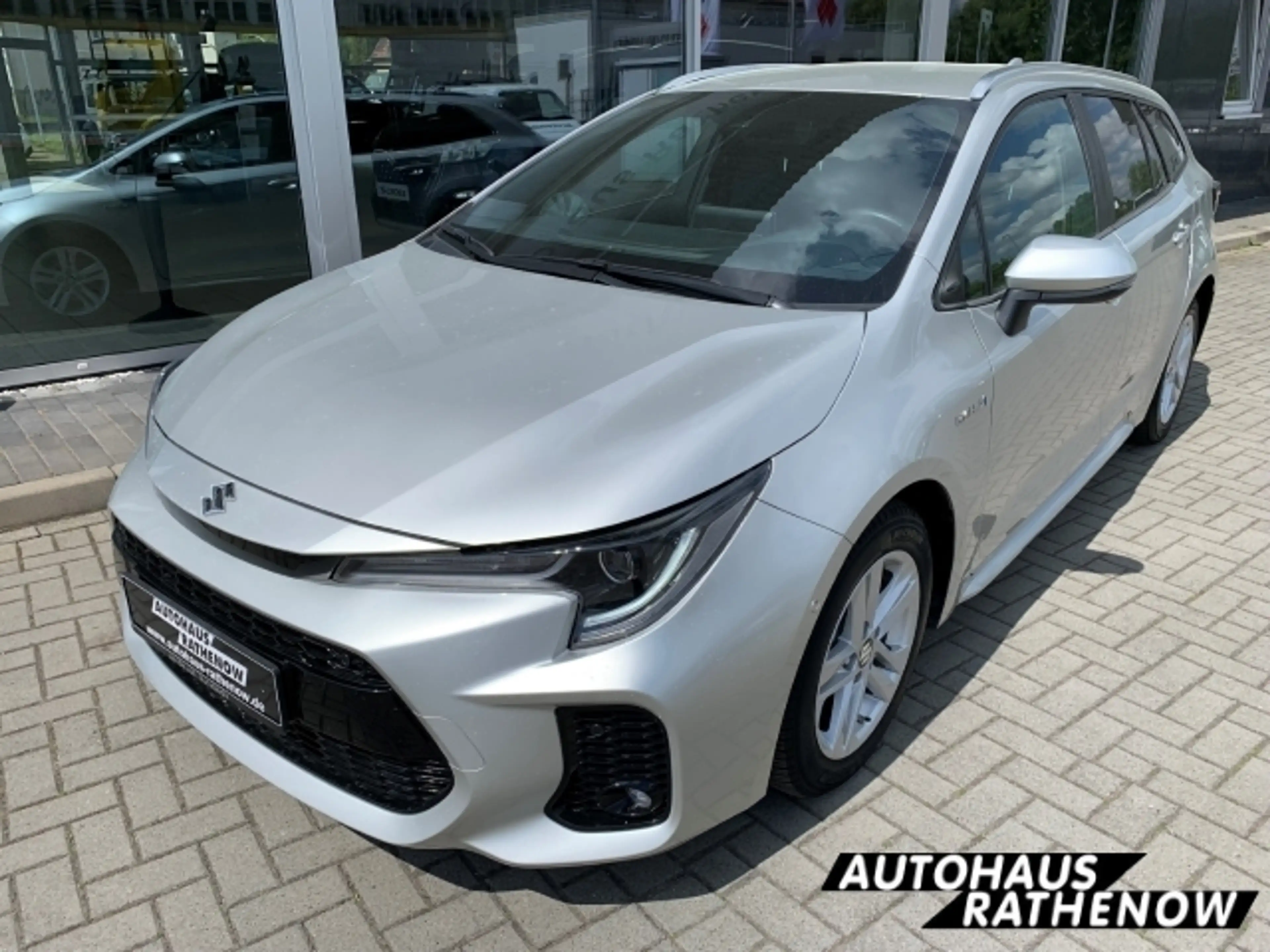 Suzuki Swace 1.8 HYBRID CVT Comfort+ ab 3,99% eff. digitales Co — photo 2