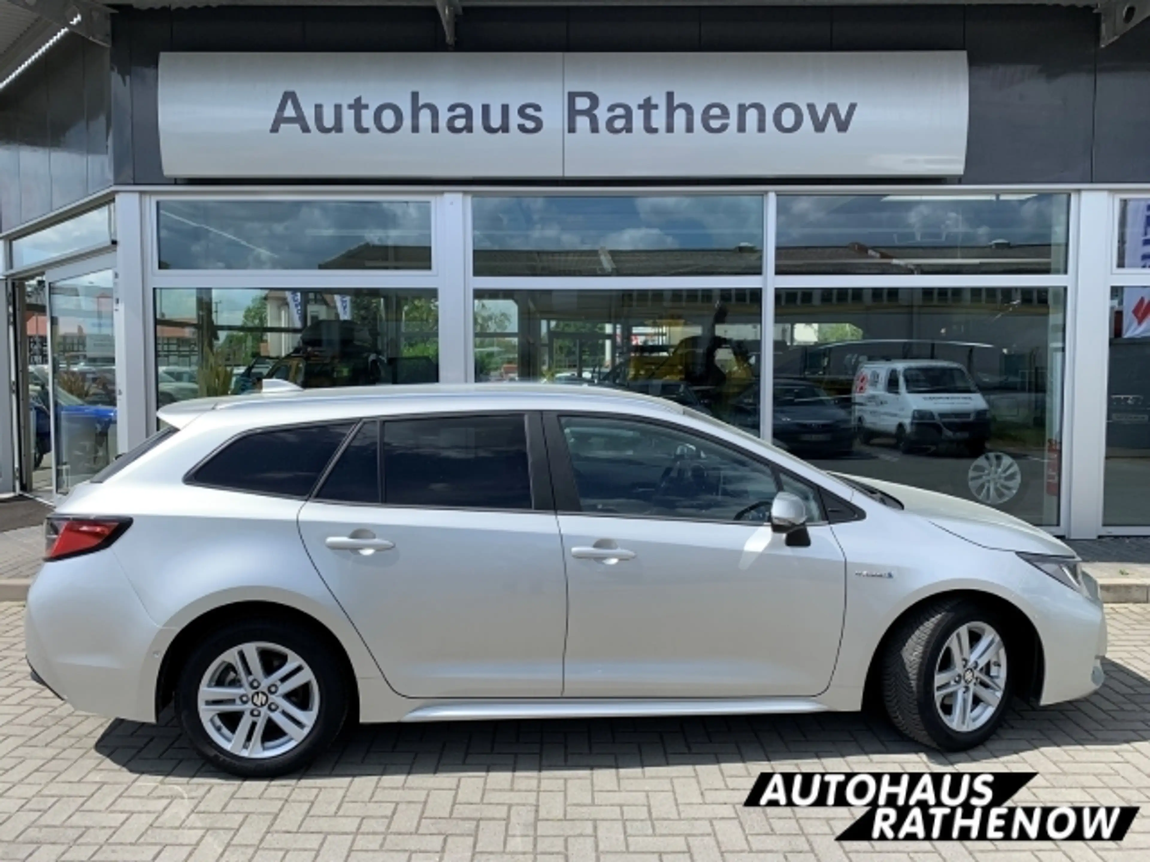 Suzuki Swace 1.8 HYBRID CVT Comfort+ ab 3,99% eff. digitales Co — photo 4