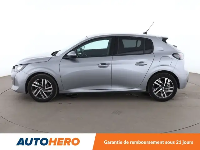 Peugeot 208 view 3