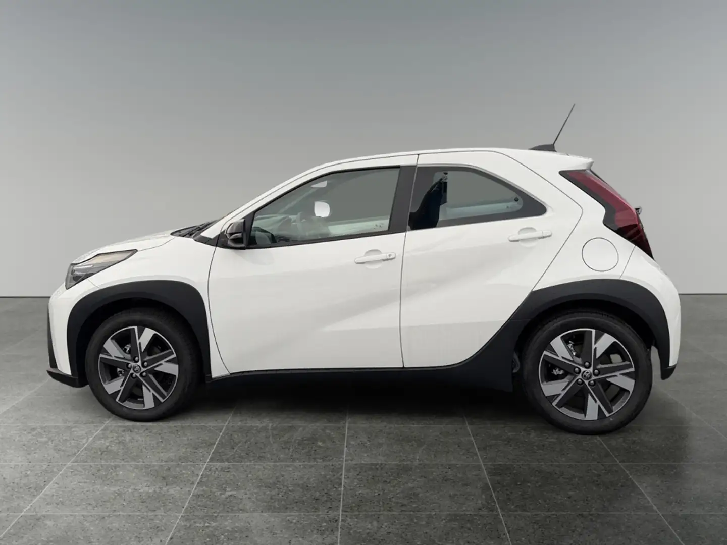 Toyota Aygo X AYGO X 1,5 l Active CVT Hybrid Weiß - 2