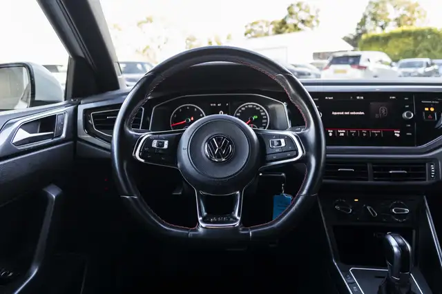 Volkswagen Polo view 7