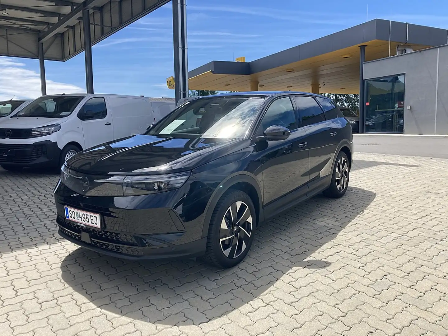Opel Grandland 1.2 MHEV GS Aut. Noir - 1