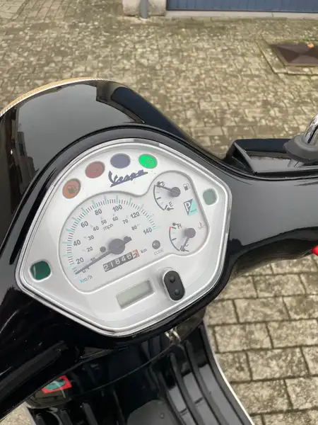 Vespa GTS 125 - foto 7
