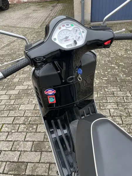 Vespa GTS 125 - foto 8