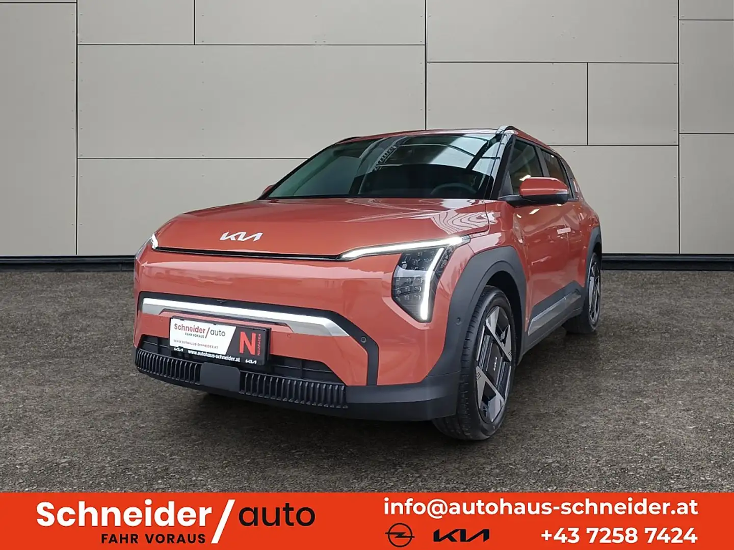 Kia EV3 FWD 81,4kWh Long Range Earth plus mit Style Pak... Orange - 1