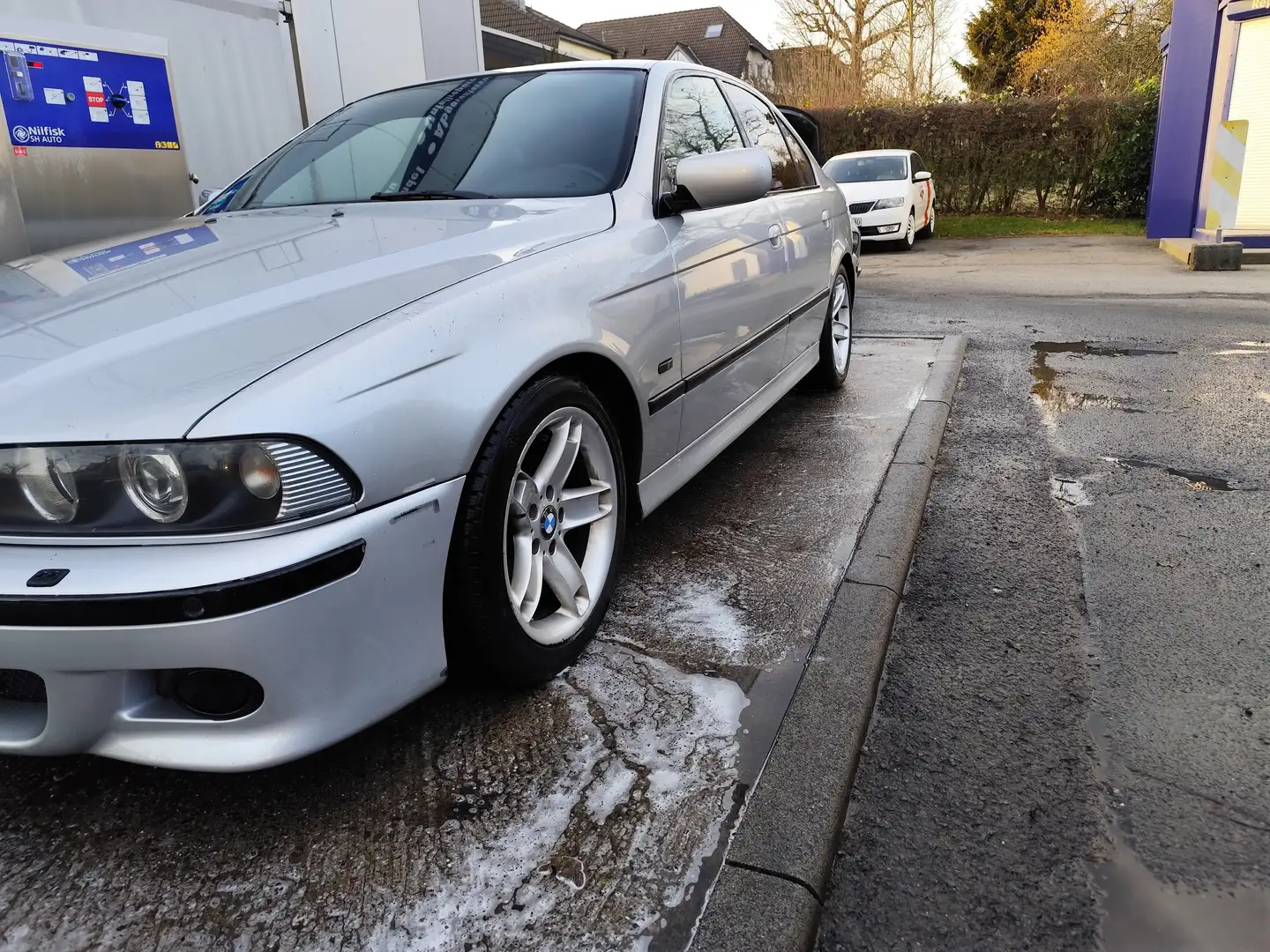 BMW 520 520i - 1