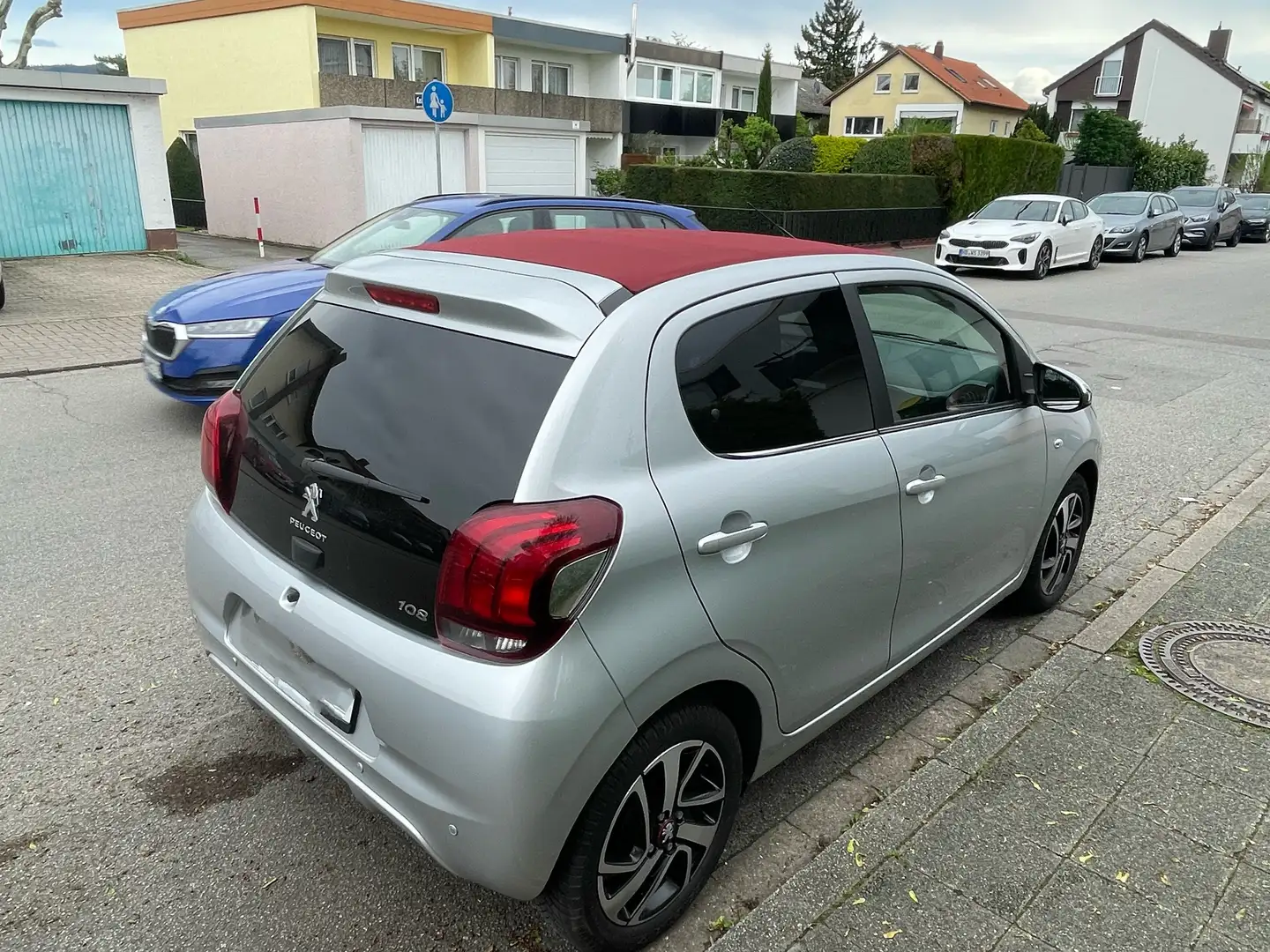 Peugeot 108 108 TOP Collection VTI 72 Stop mit Stoffdach Plateado - 2