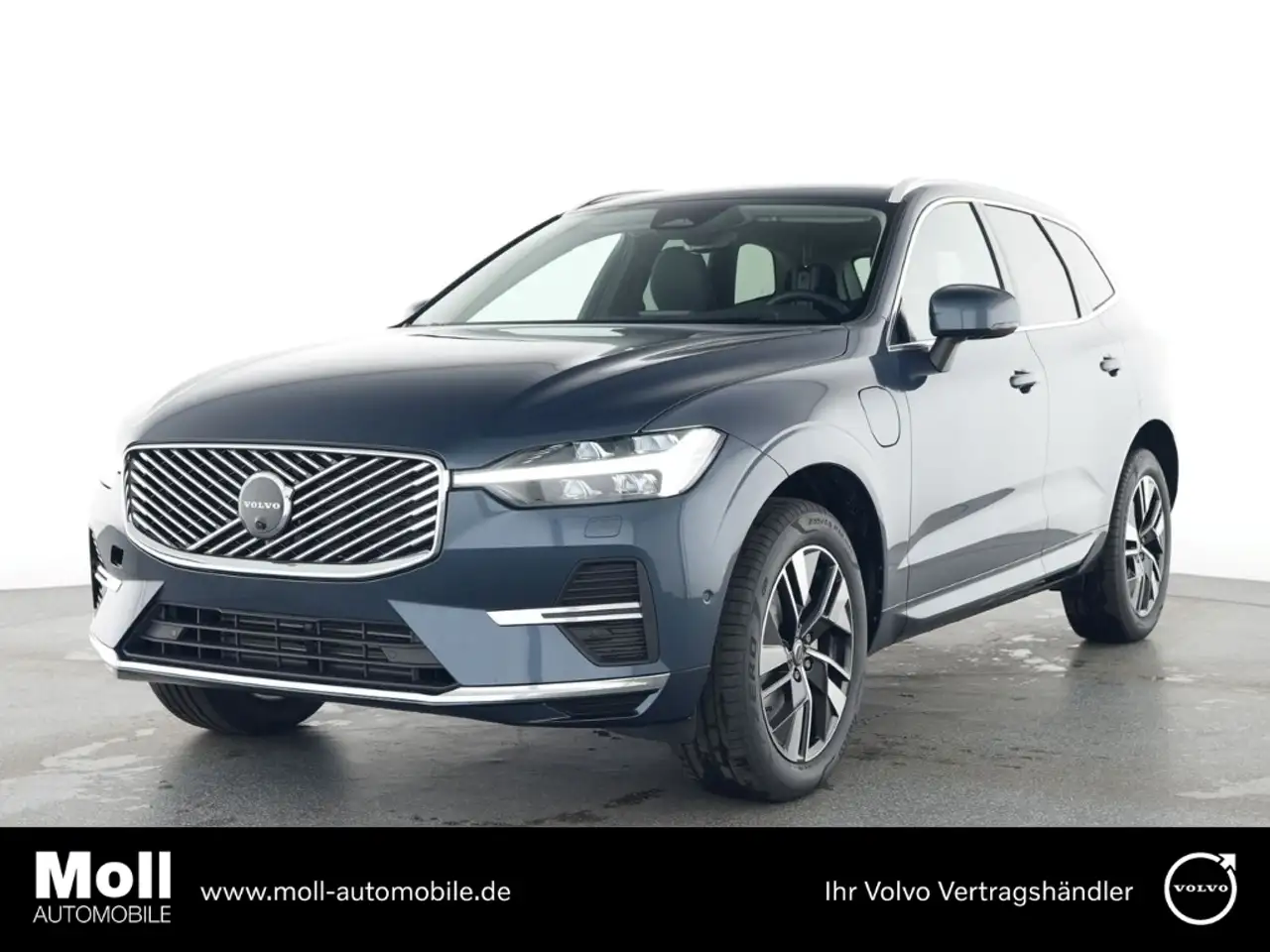 Volvo XC60 FACELIFT Plus Bright Recharge Plug-In Hybrid AWD H — миниатюра 1