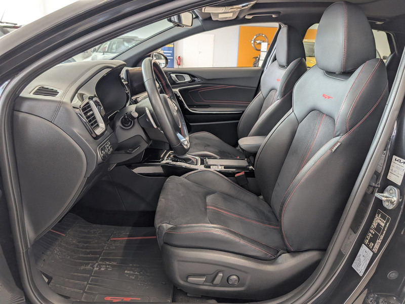 Kia ProCeed / pro_cee'd ProCeed 1.6 T-GDI GT DCT Glasdach Komfort — photo 9