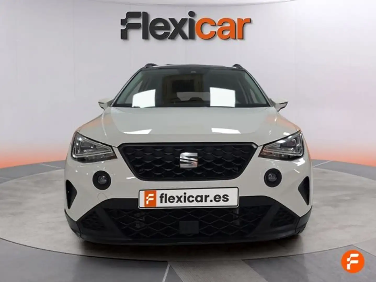 SEAT Arona 1.0 TSI S&S Style 110 Blanc - 2