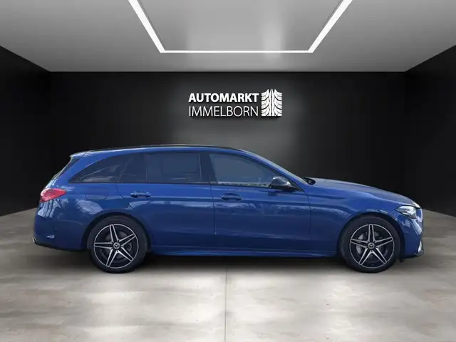 Mercedes-Benz C-Class view 11