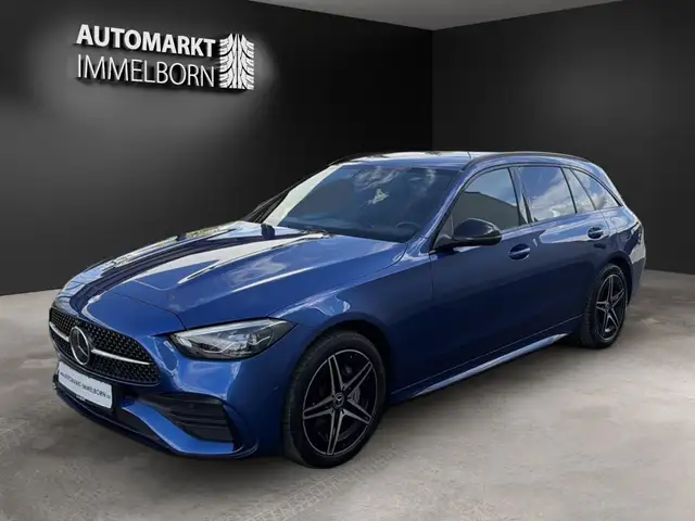 Mercedes-Benz C-Class view 4