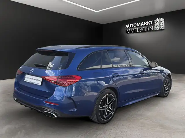Mercedes-Benz C-Class view 8