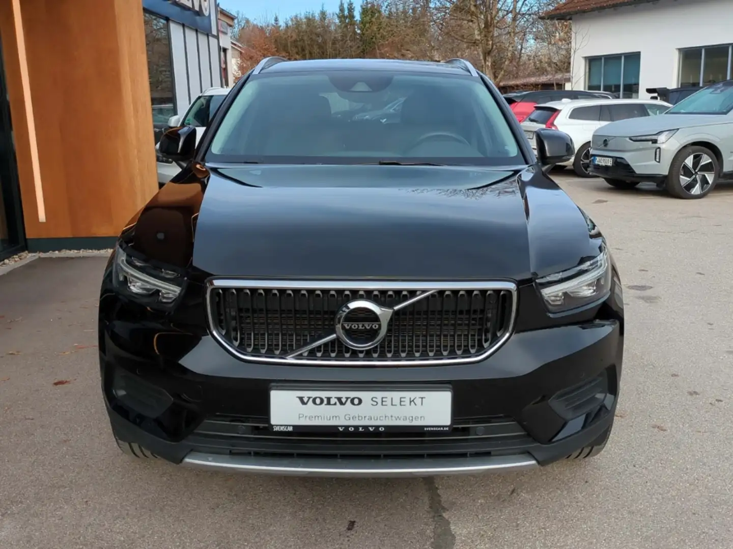 Volvo XC40 Momentum Pro 2WD T2 EU6d Navi Digitales Cockpit So Schwarz - 2