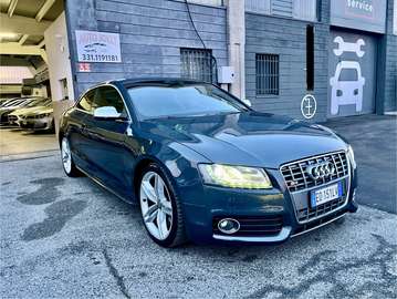 Coupe 4.2 V8 Quattro tiptronic