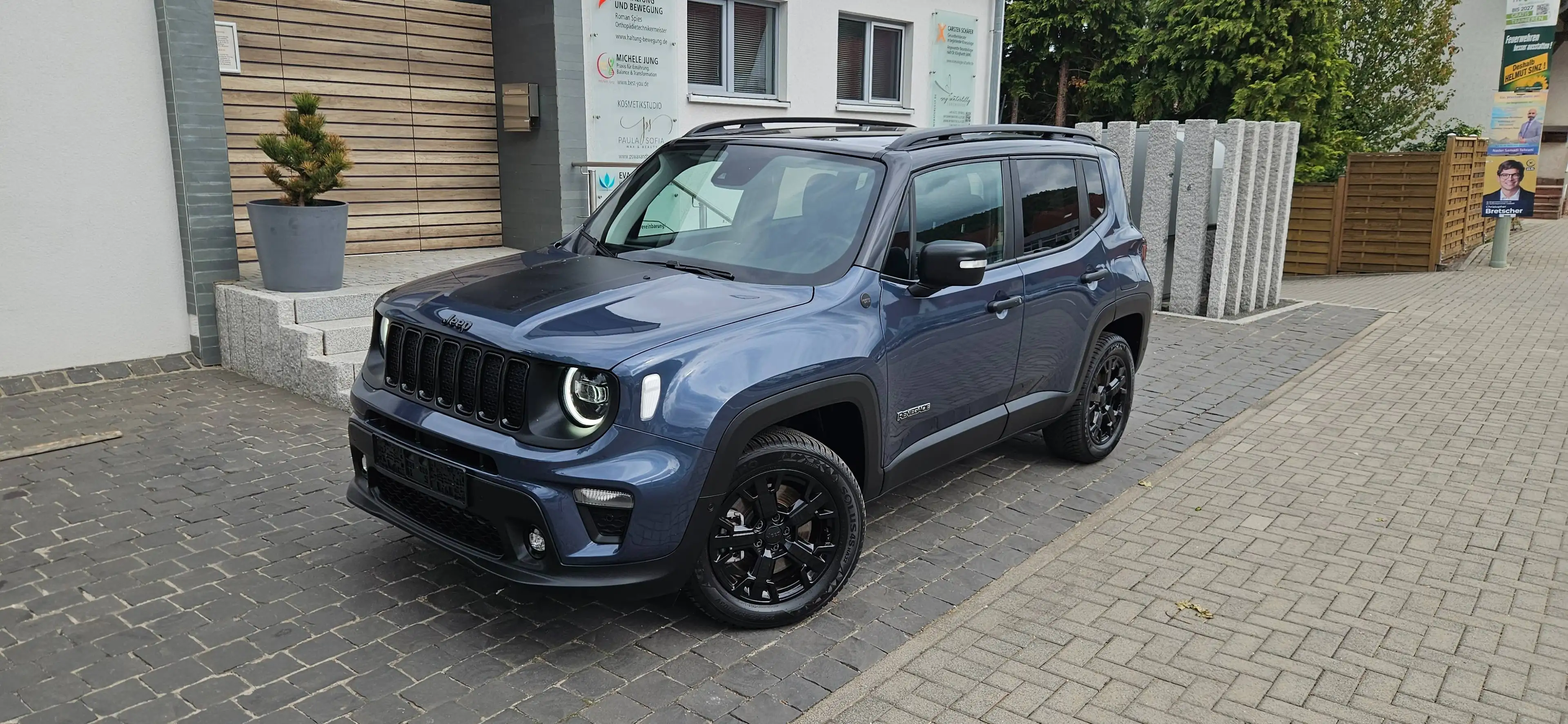 Jeep Renegade North Star Plug-In-Hybrid 4xe - Elektro | 4x4 | 1. Hand — photo 2
