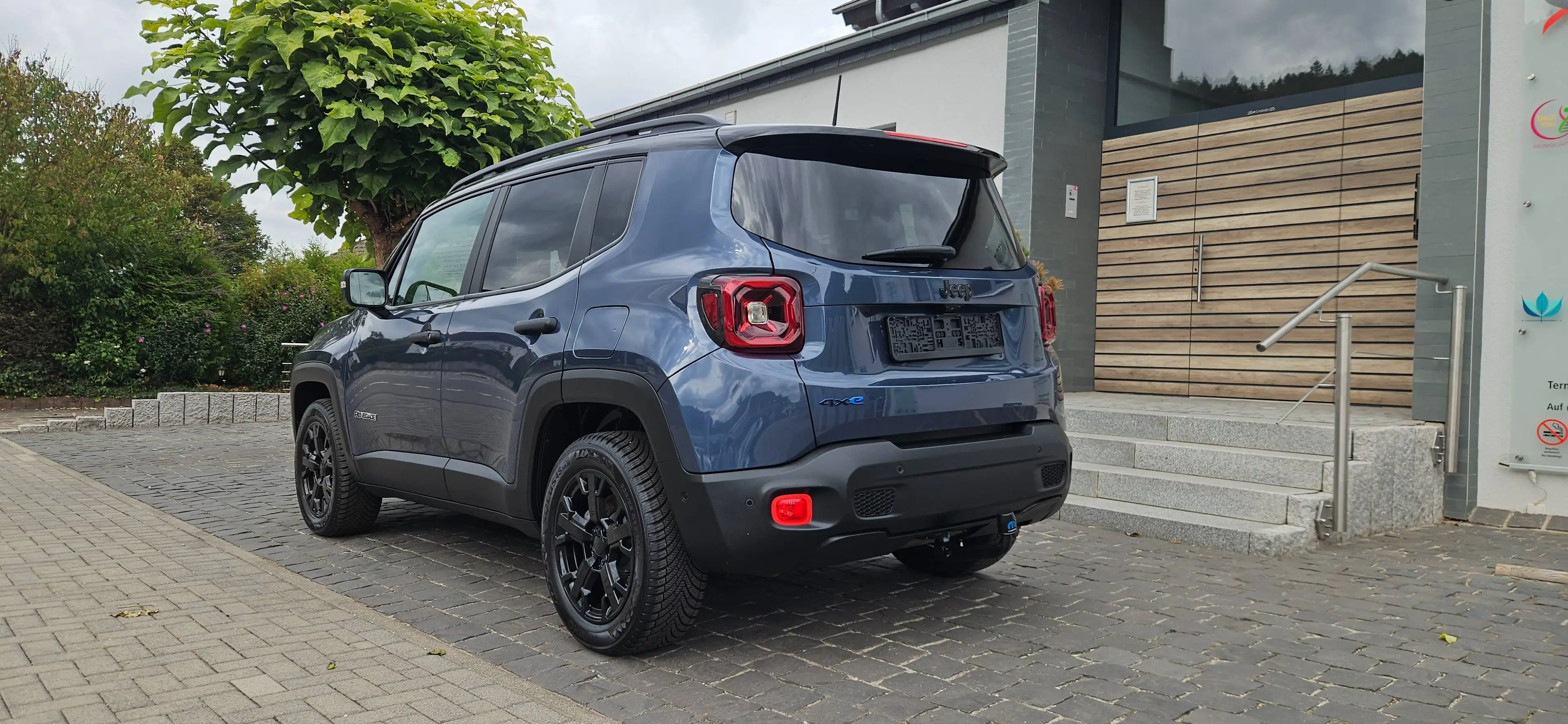 Jeep Renegade North Star Plug-In-Hybrid 4xe - Elektro | 4x4 | 1. Hand — photo 15