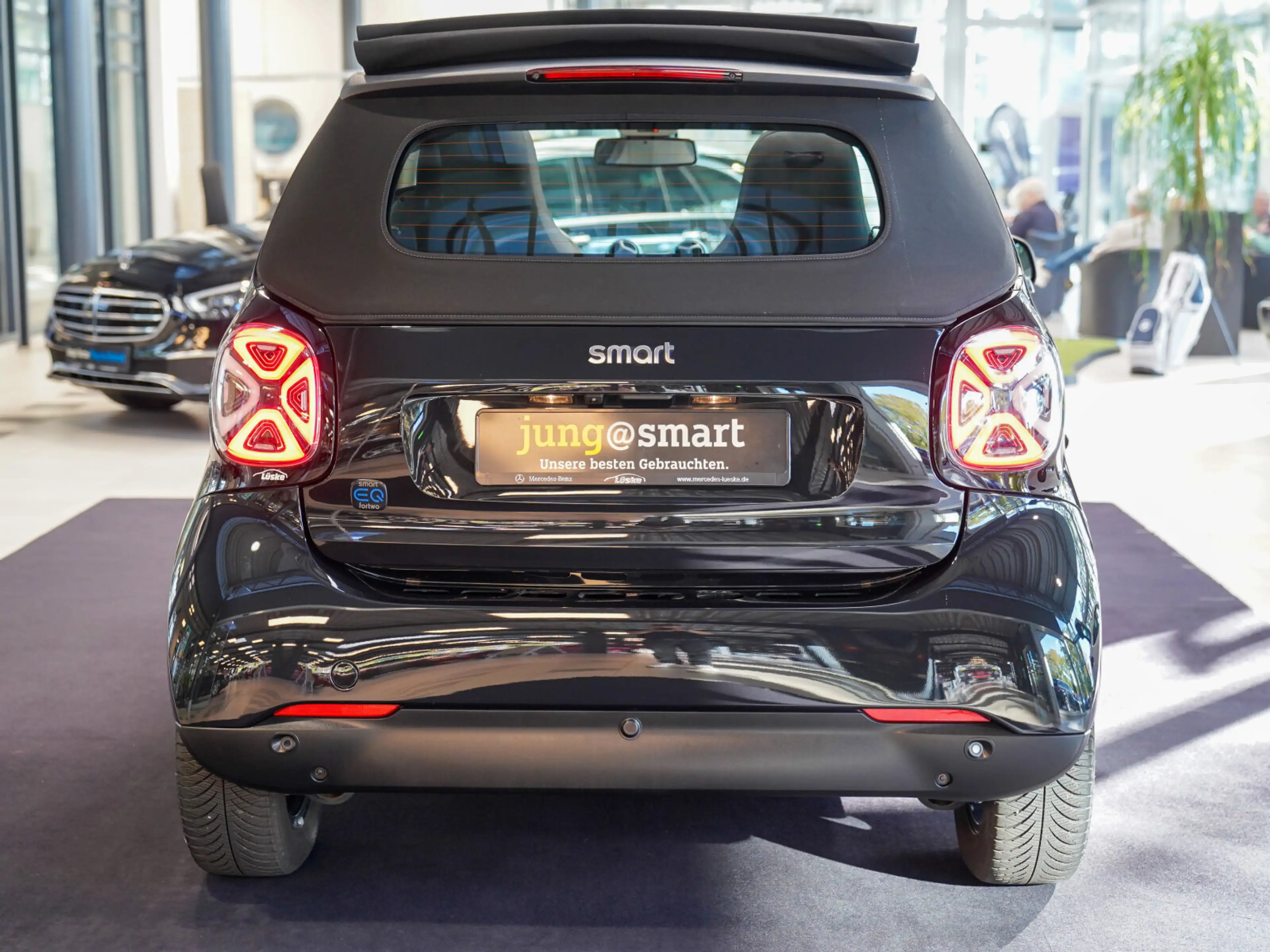 smart forTwo EQ cabrio passion Ganzjahresreifen DAB — photo 9