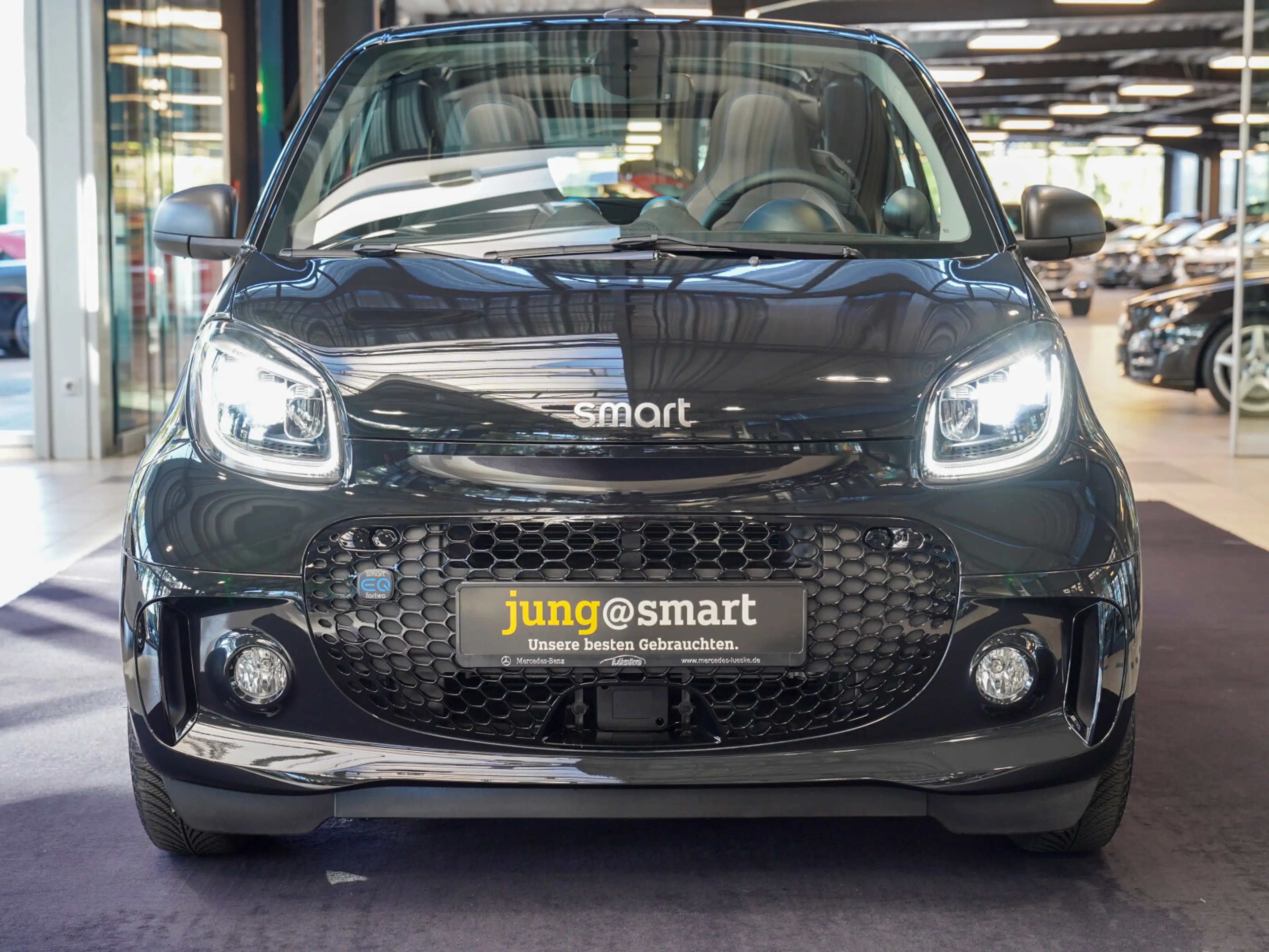 smart forTwo EQ cabrio passion Ganzjahresreifen DAB — photo 2
