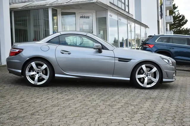 Mercedes-Benz SLK 250 7-G Tronic AMG Sportpaket