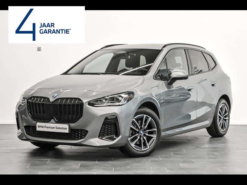 BMW 225