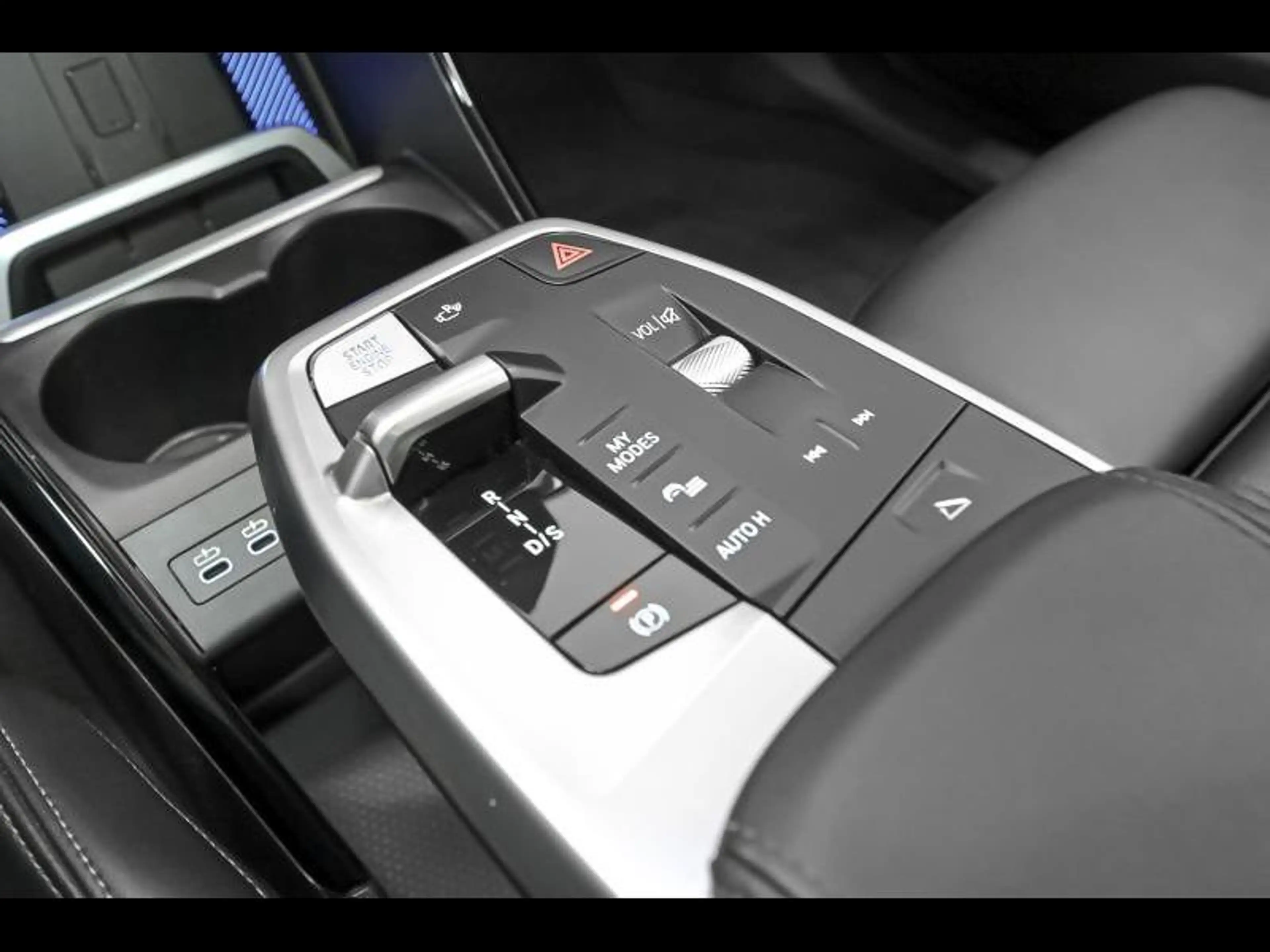 BMW 225 e xDrive Active Tourer/M-Sport — photo 11