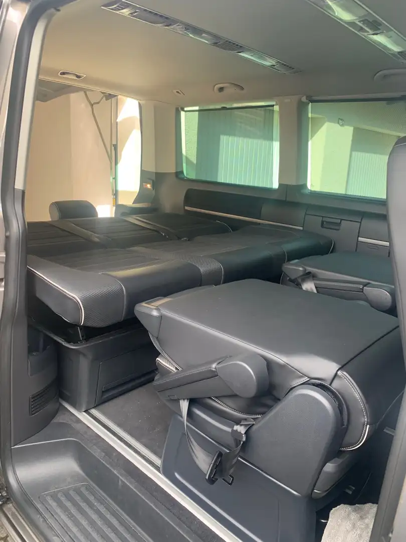 Volkswagen T6 Multivan Multivan DSG Kurz Edition Beige - 2