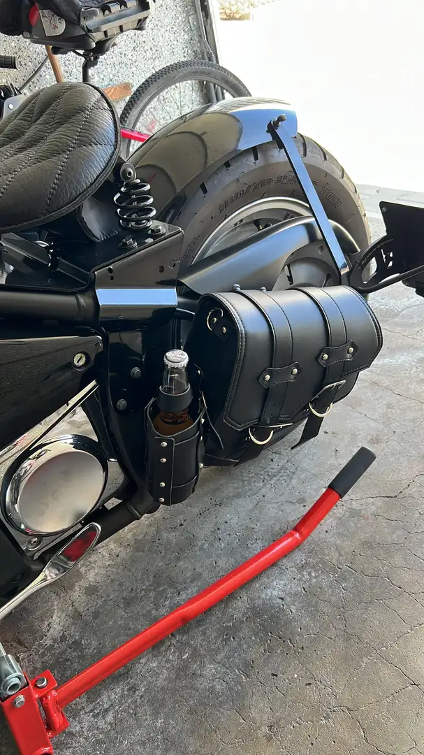 Kawasaki VN 900 Bobber Schwarz - 1