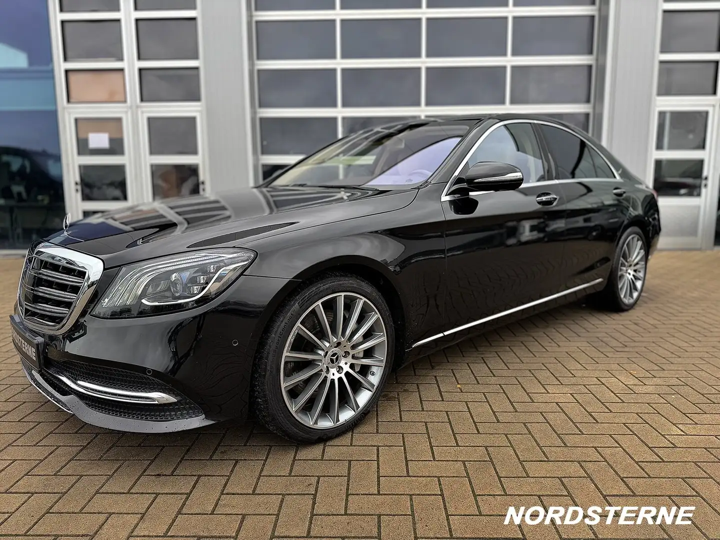 Mercedes-Benz S 560 S 560 4Matic BURMESTER+MEMORY+360°+HEADUP+SH+SL Schwarz - 2