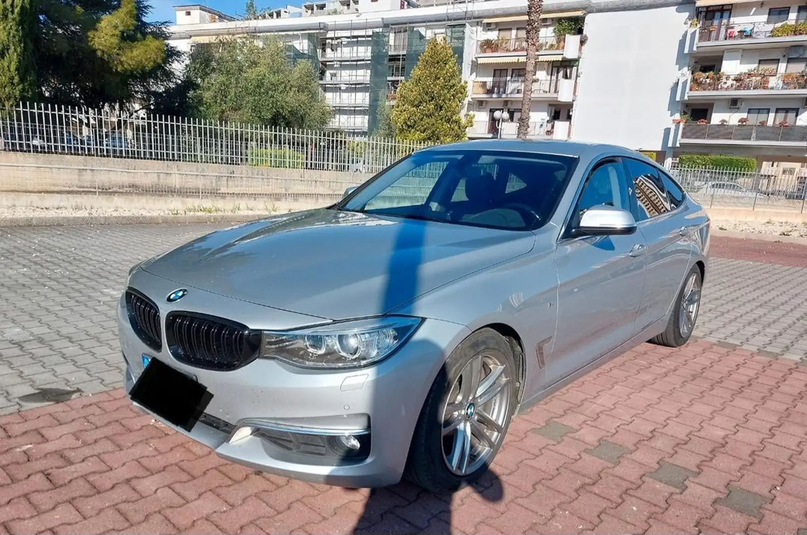 BMW 320 320d Gran Turismo Business auto - 1
