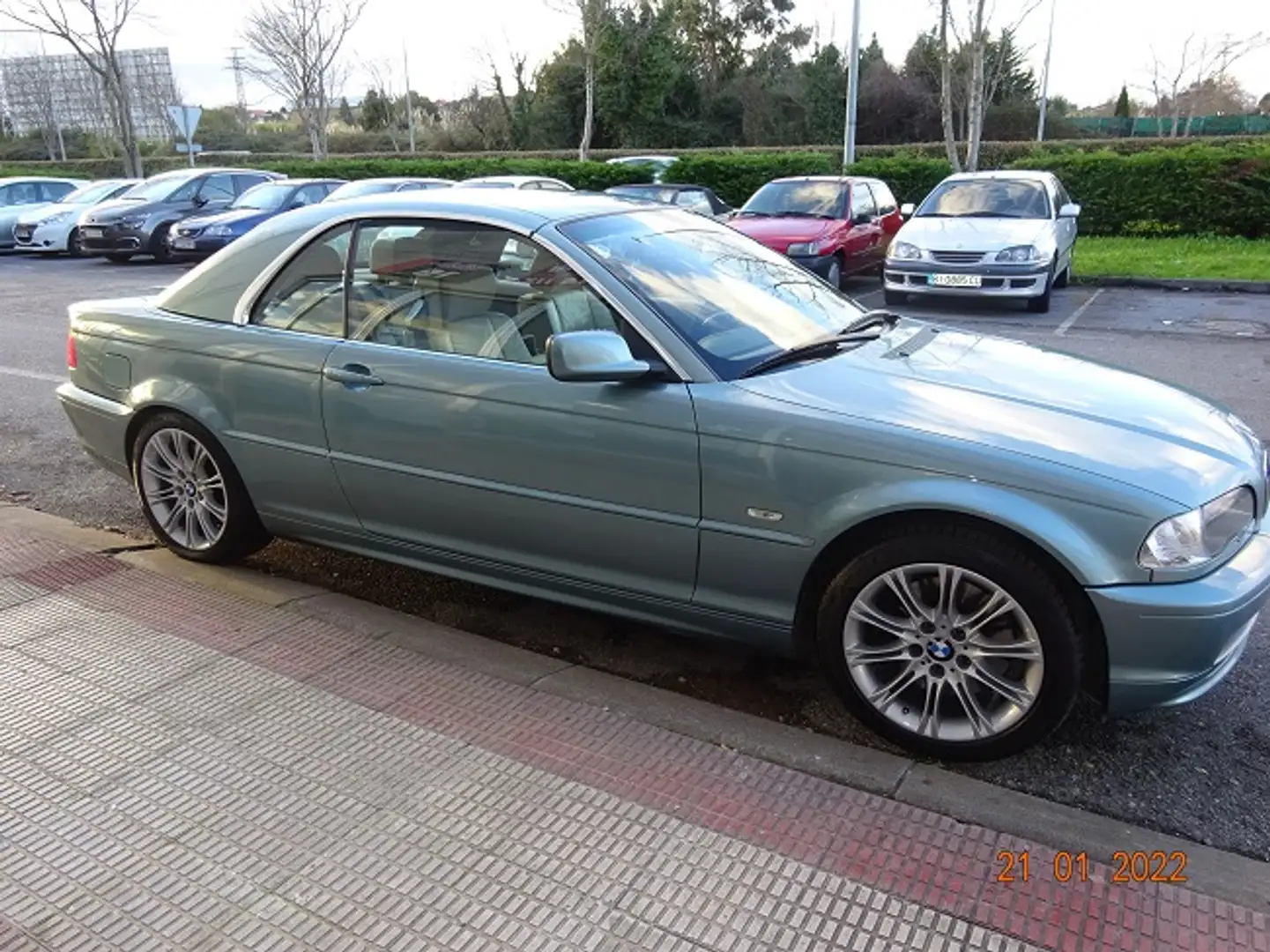 BMW 330 Ci Cabrio Verde - 1