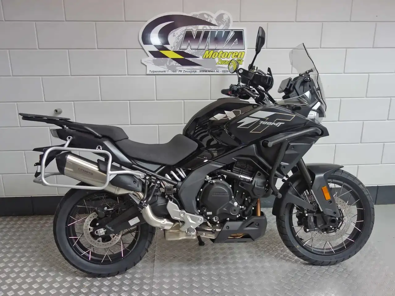 Cfmoto 700 MT