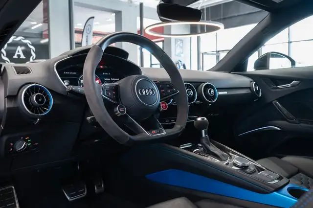 Audi TT view 15
