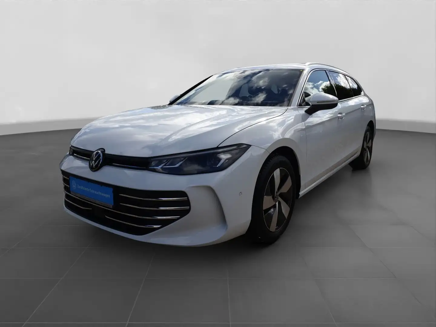 Volkswagen Passat Variant 2.0 TDI DSG AHK KOMFORTSITZE 360° Weiß - 2