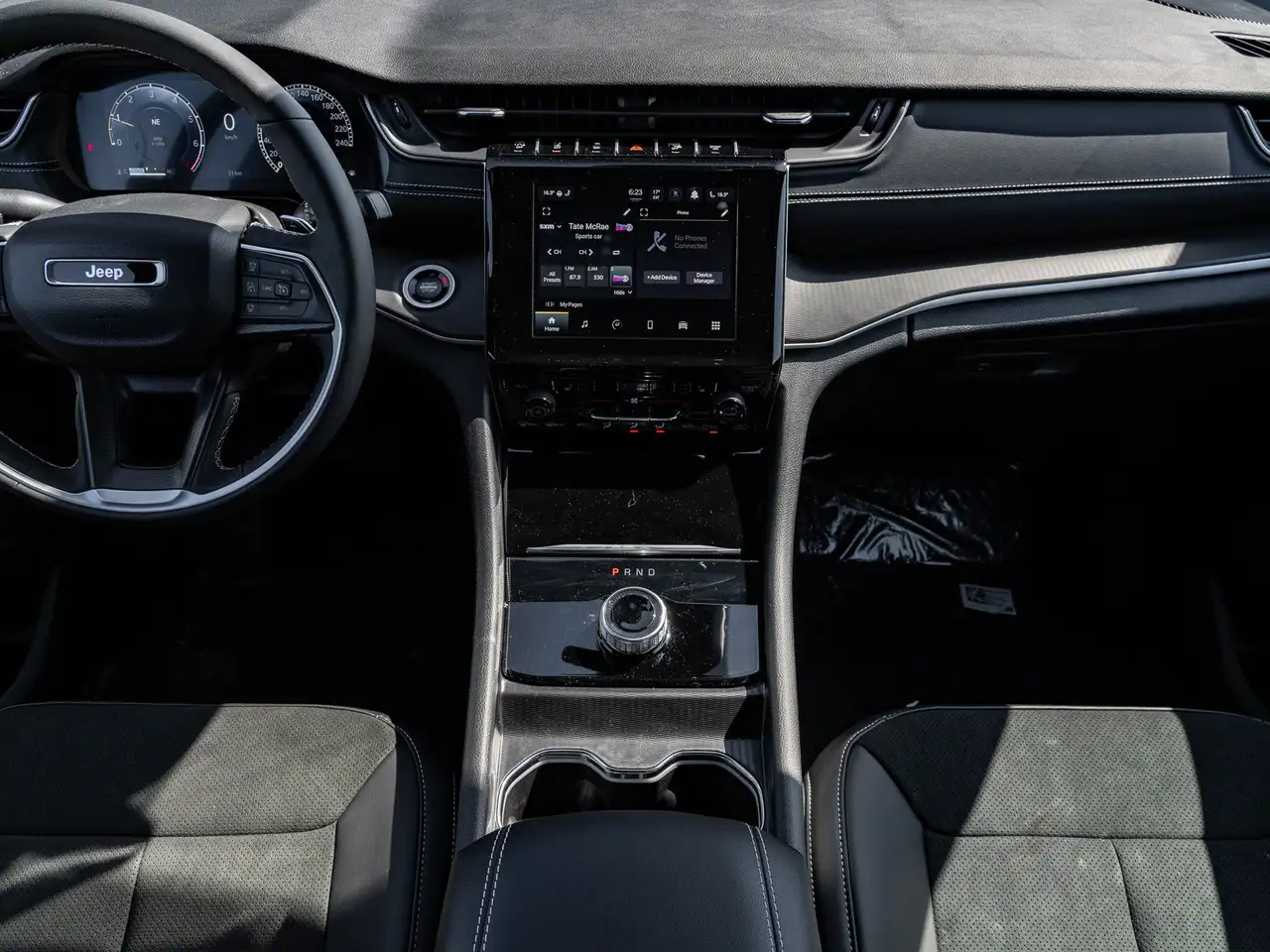 Jeep Grand Cherokee снимка Jeep Grand Cherokee