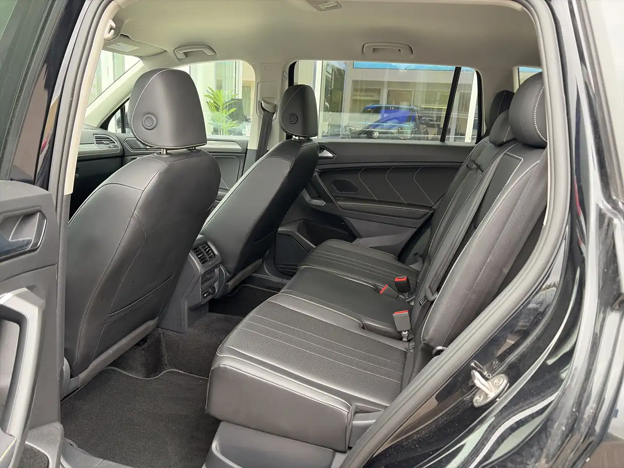 Volkswagen Tiguan снимка Volkswagen Tiguan