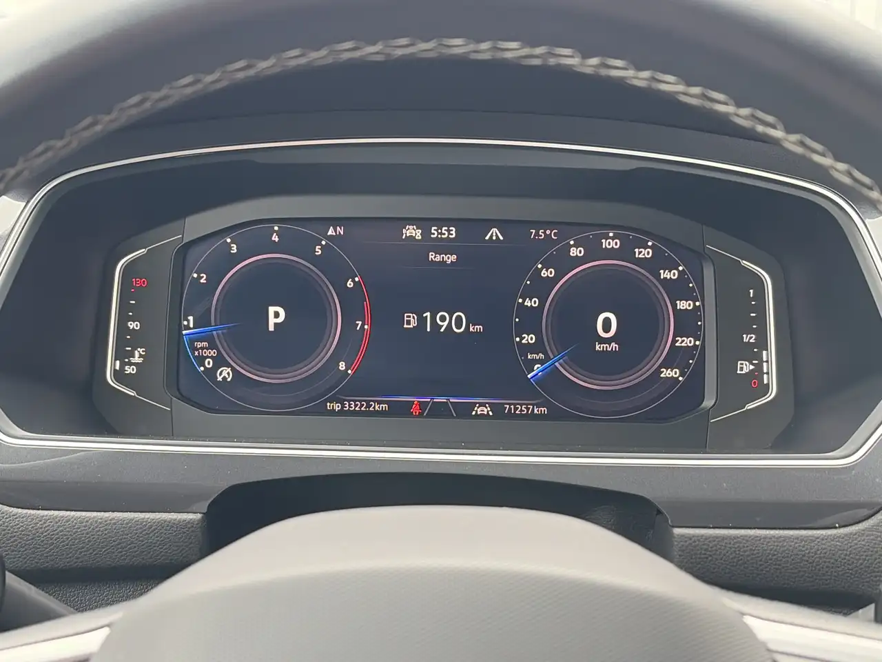 Volkswagen Tiguan снимка Volkswagen Tiguan