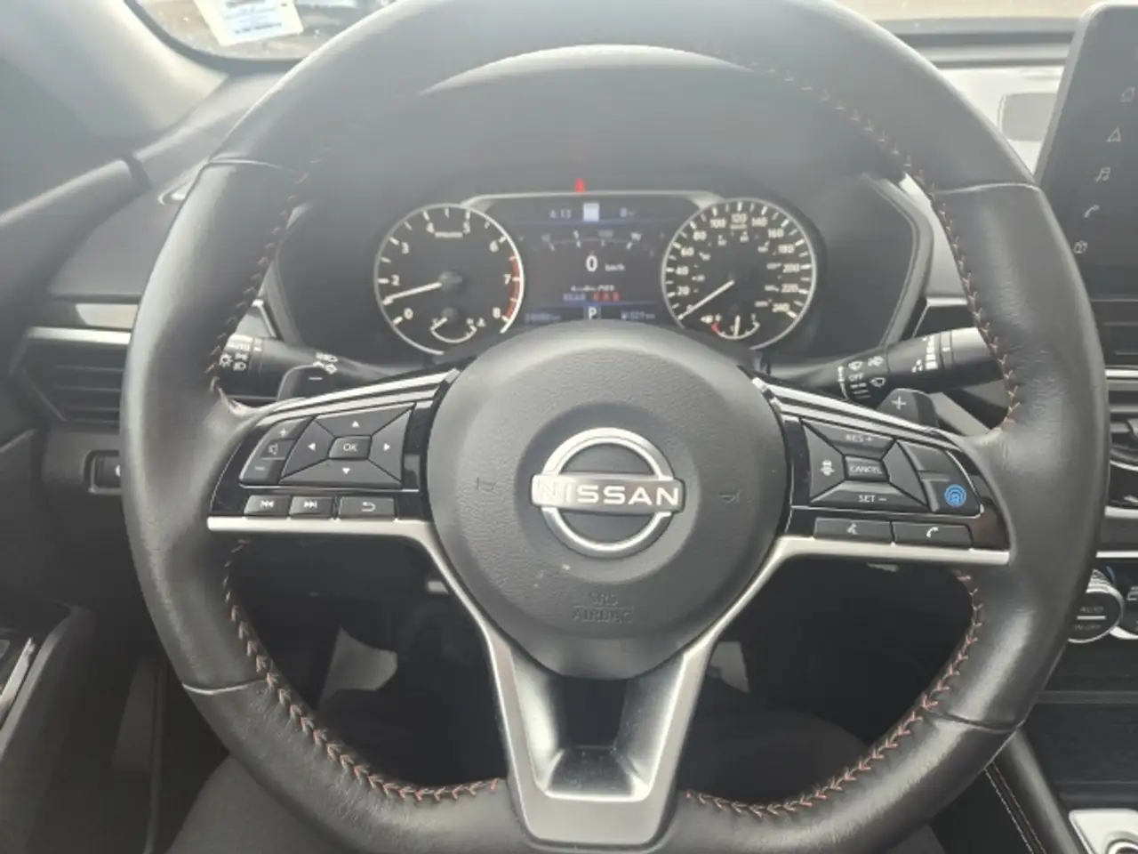 Nissan Altima снимка Nissan Altima