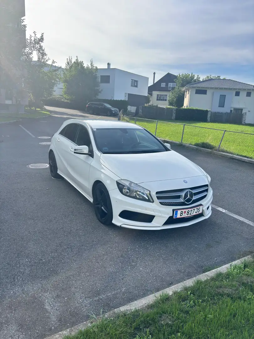 Mercedes-Benz A 180 Amg Line Weiß - 2
